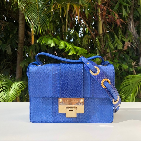 NEW BACKDROP✨ - Picture 3 of 3